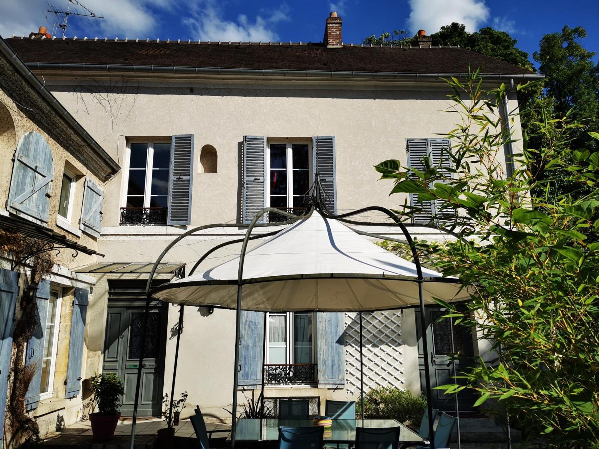 La Chasse Royale Hotel Plailly Exterior photo